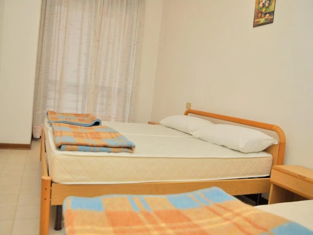 Comfortable Flat With Terrace 100M From The Beach Bibione 0*,