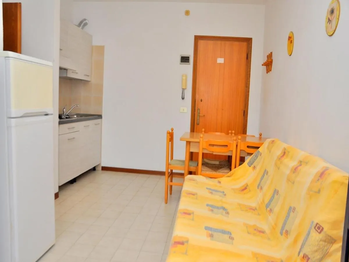 Comfortable Flat With Terrace 100M From The Beach Bibione Apartment