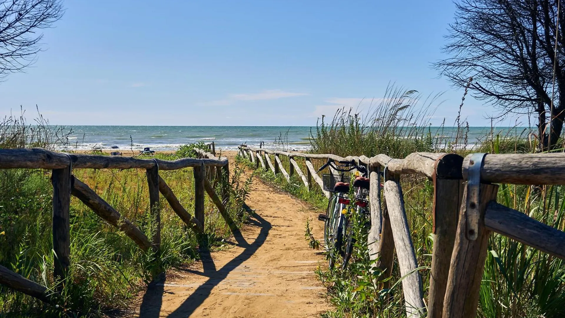 Comfortable Flat With Terrace 100M From The Beach Bibione Apartment