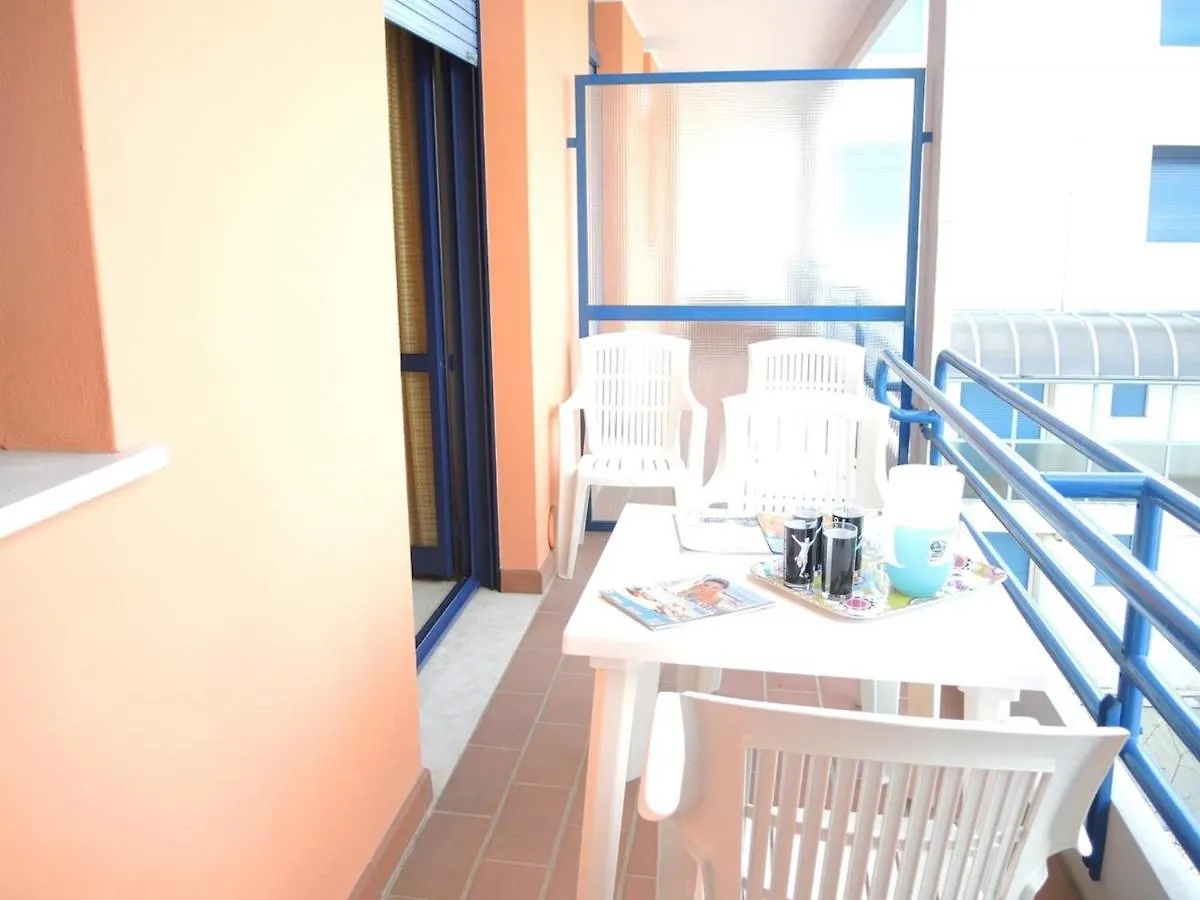 Apartment Comfortable Flat With Terrace 100M From The Beach Bibione Italy